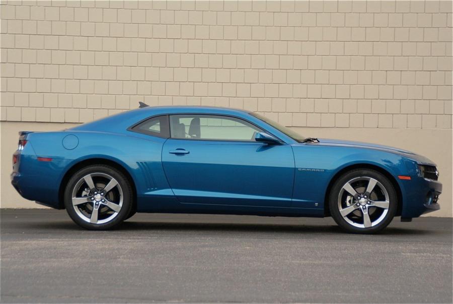  Chevrolet Camaro RS V6 2009 года  (фото 34 из 36)